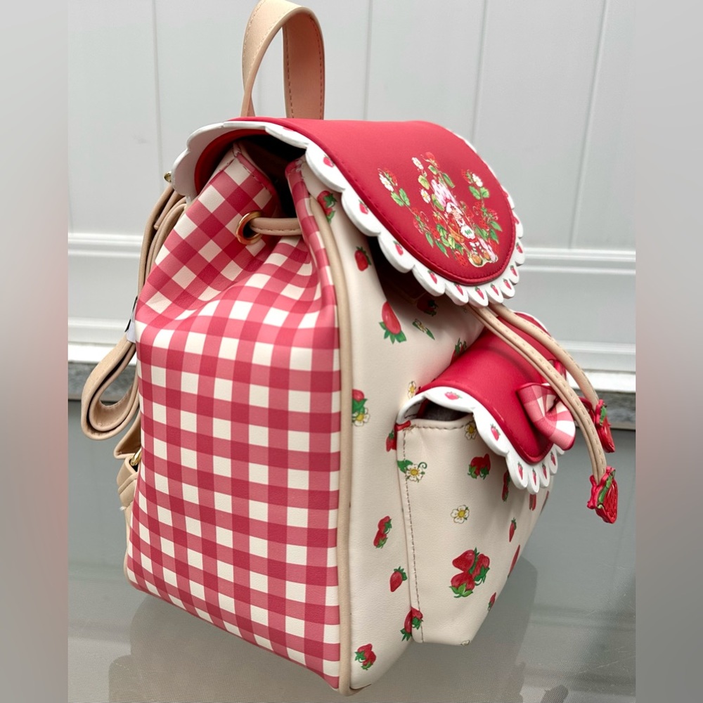 Strawberry🍓Shortcake - Picture 3 of 14